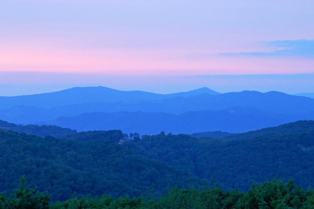 Handsome 2Br Condo With Gorgeous Views In Sugar Mountain! Condo Exterior photo